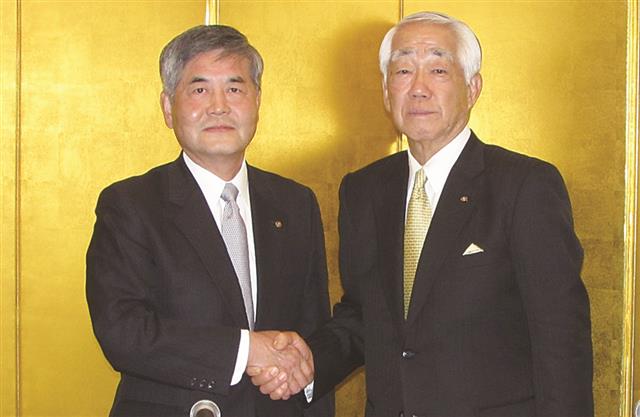 県商工会議所連合会 新会長に種橋氏 四日市会議所会頭 地域活性化にチャレンジ 中部経済新聞 愛知 岐阜 三重 静岡の経済情報