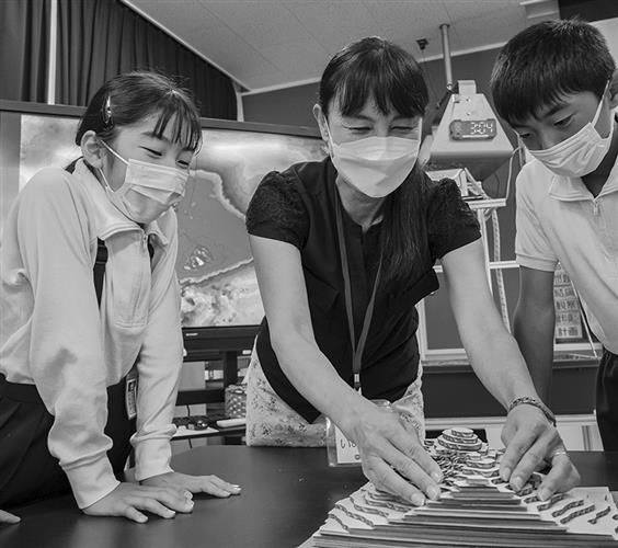 科学する人 防災研究者の 猪股 雅美さん 4 地域理解し災害に備え 小中学校で防災教育 中部経済新聞 愛知 岐阜 三重 静岡の経済情報 科学する人 防災研究者の 猪股 雅美さん 4 地域理解し災害に備え 小中学校で防災教育 中部経済新聞 愛知 岐阜 三重 静岡の経済情報