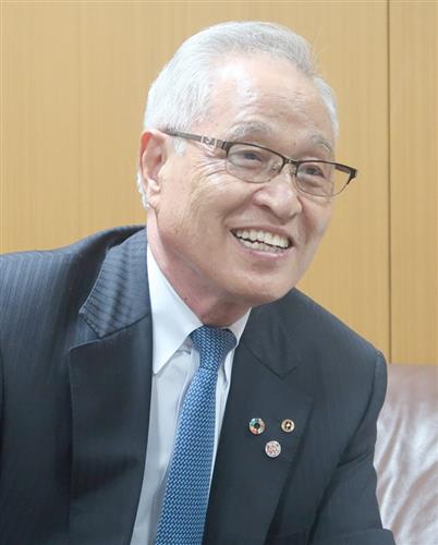 晴れやかな表情で任期中の思い出を語る三宅会頭