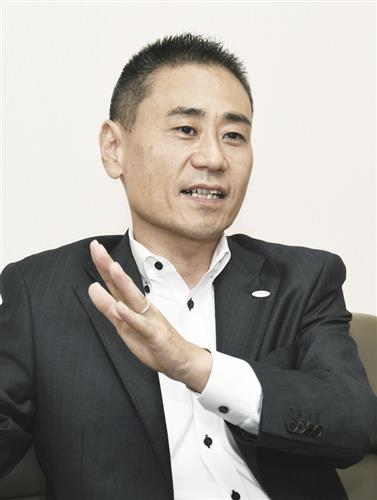 「利用者を飽きさせないようメニュー企画に工夫していく」と話す三枝社長