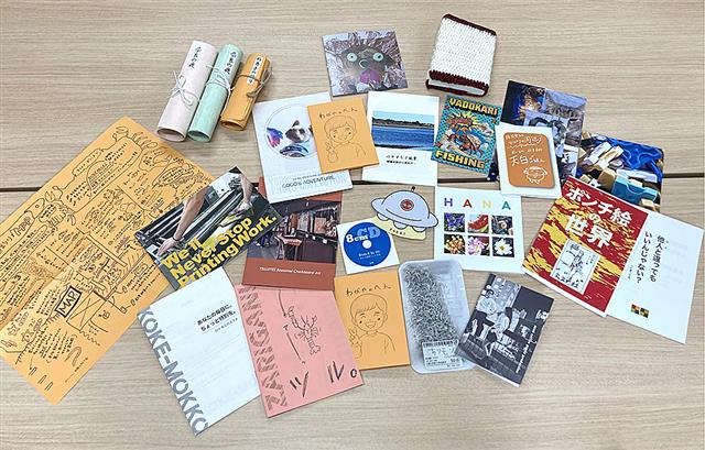 社員が思い思いに制作した小冊子の一例