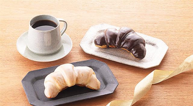 発売するクレセントショコラ(上)とクレセントホワイト