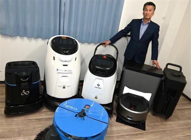 取り扱う清掃ロボットの製品群