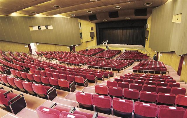 報道陣向けに公開された名鉄ホール