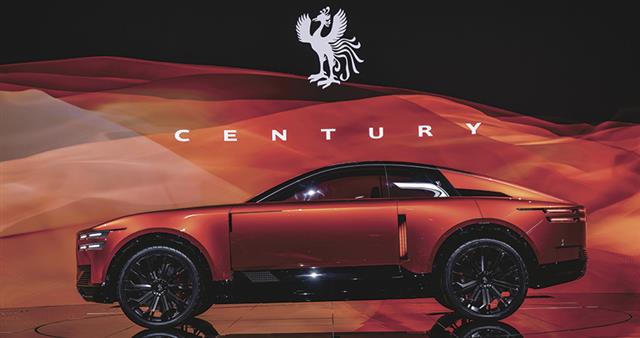 追加出展が決まった「センチュリー」(10~11月にかけて東京都で開かれたジャパンモビリティショーの会場)