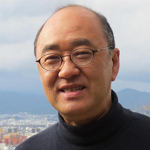 横内 敏人 氏